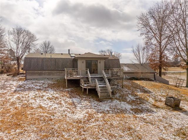 16404 Covey Lane, Bonner Springs, KS 66012