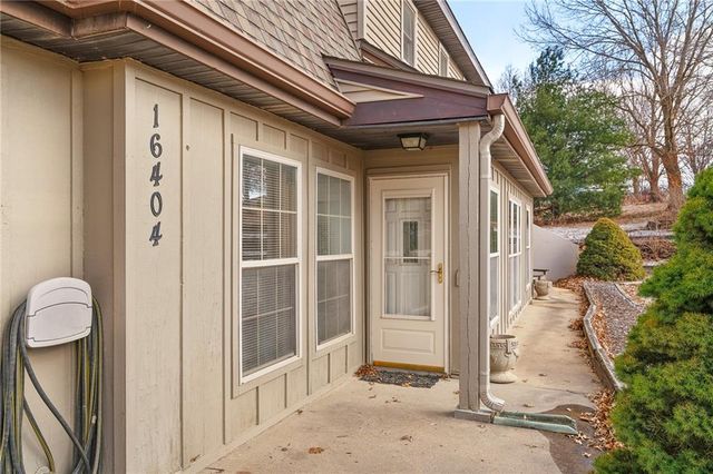 16404 Covey Lane, Bonner Springs, KS 66012