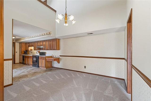 16404 Covey Lane, Bonner Springs, KS 66012