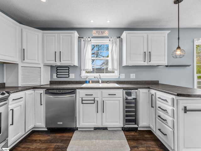 417 Summerton Place, Moore, SC 29369