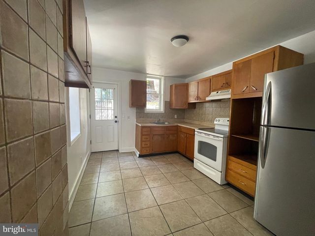 213 E WISHART ST, Philadelphia, PA 19134