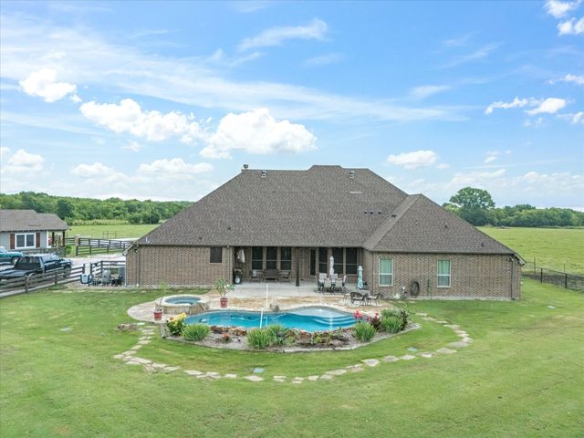 25459 Dove Hollow Drive, Justin, TX 76247