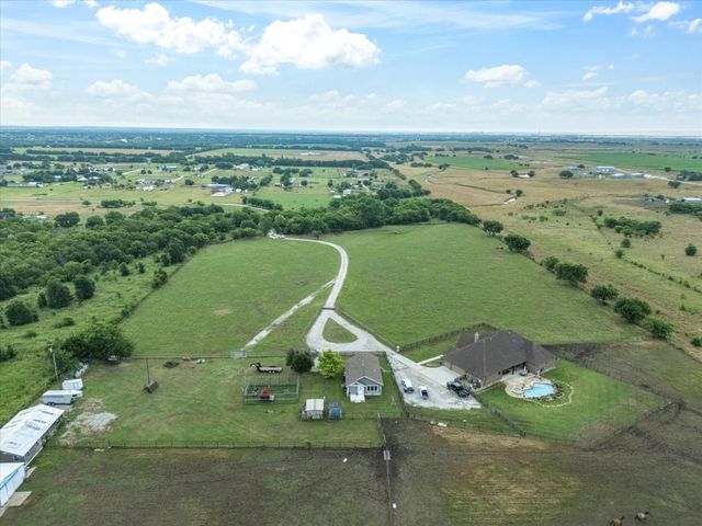 25459 Dove Hollow Drive, Justin, TX 76247