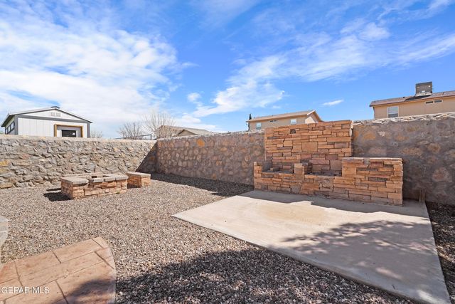 6636 STAR OF INDIA Lane, El Paso, TX 79924