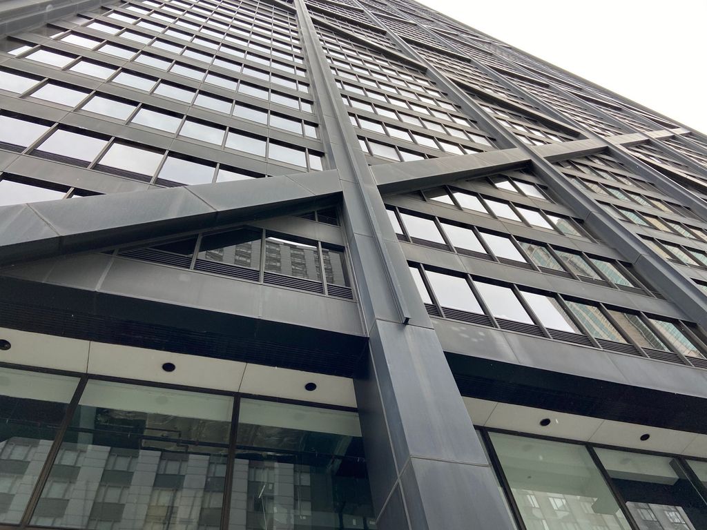 175 E DELAWARE Place 5717, Chicago, IL 60611