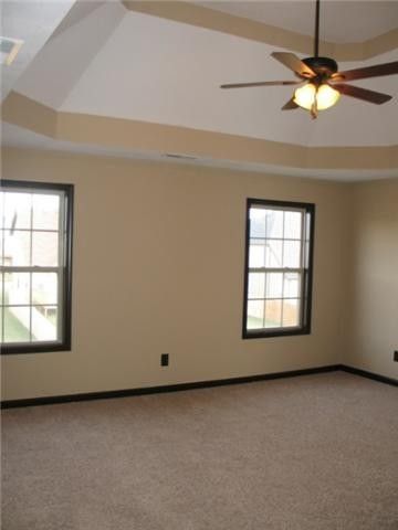 2965 Brewster Dr, Clarksville, TN 37042