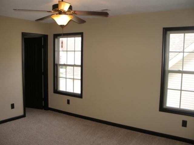 2965 Brewster Dr, Clarksville, TN 37042