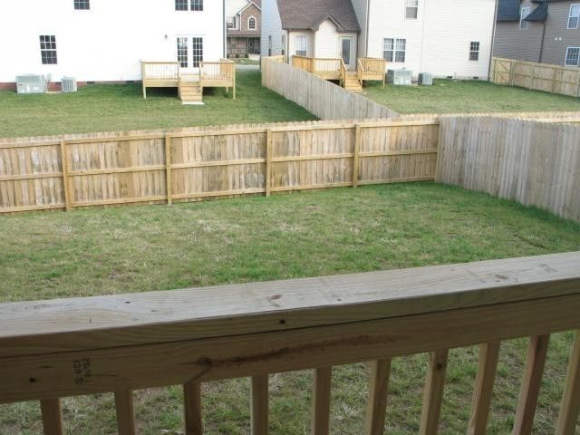 2965 Brewster Dr, Clarksville, TN 37042