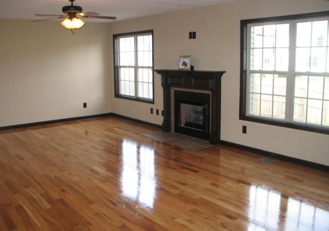 2965 Brewster Dr, Clarksville, TN 37042