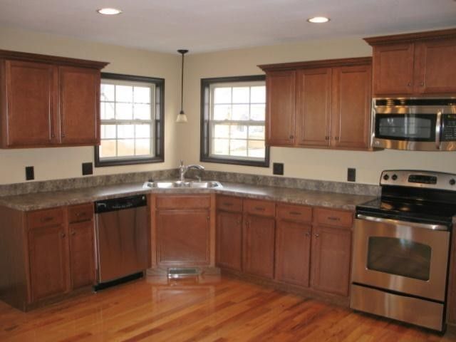 2965 Brewster Dr, Clarksville, TN 37042