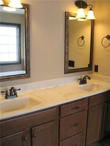 2965 Brewster Dr, Clarksville, TN 37042