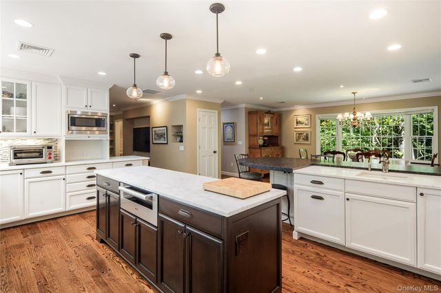 105 Cross Ridge, Chappaqua, NY 10514