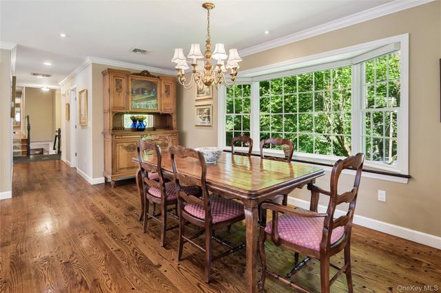 105 Cross Ridge, Chappaqua, NY 10514