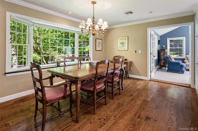 105 Cross Ridge, Chappaqua, NY 10514