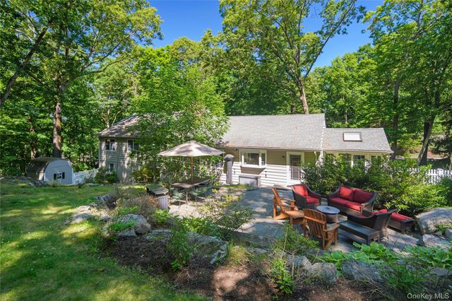 105 Cross Ridge, Chappaqua, NY 10514