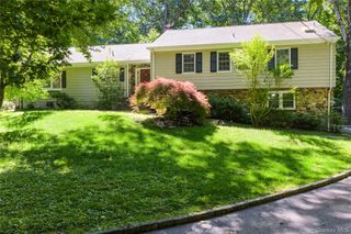105 Cross Ridge, Chappaqua, NY 10514