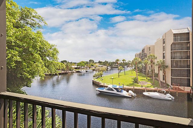 8 Royal Palm Way 3010, Boca Raton, FL 33432