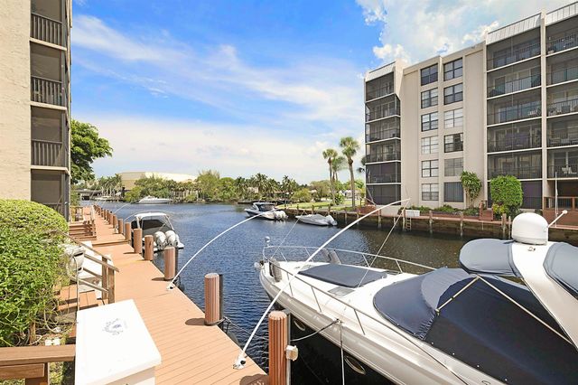 8 Royal Palm Way 3010, Boca Raton, FL 33432