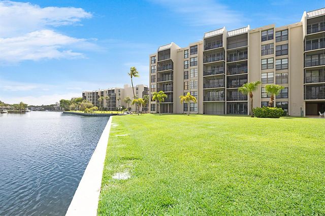 8 Royal Palm Way 3010, Boca Raton, FL 33432