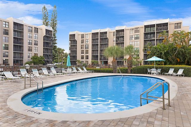 8 Royal Palm Way 3010, Boca Raton, FL 33432