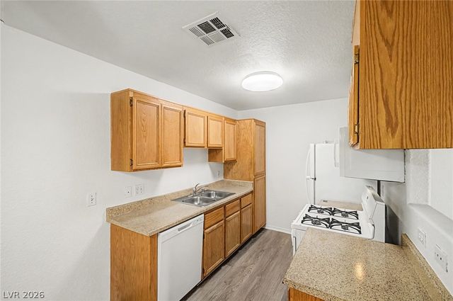 4730 CRAIG Road 2096, Las Vegas, NV 89115