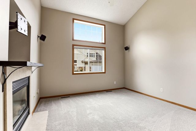 6784 Pine Crest Trail S, Cottage Grove, MN 55016