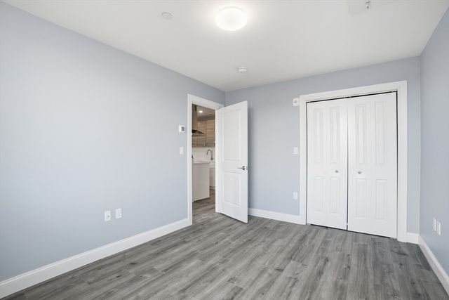 632 Centre St 305, Boston, MA 02139