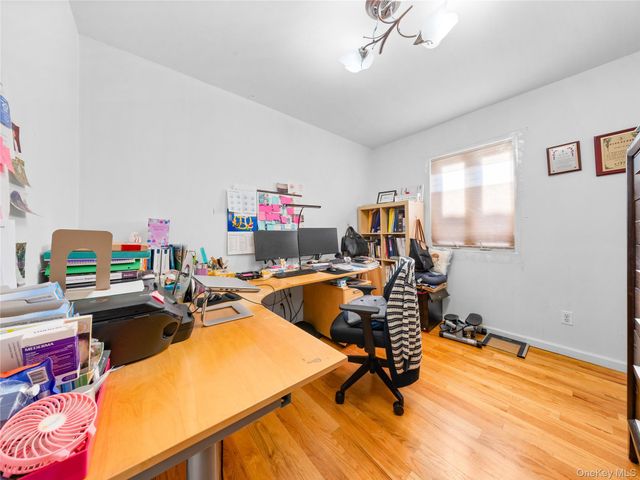 24571 61st Avenue, Little Neck, NY 11362