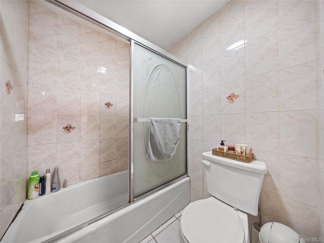 24571 61st Avenue, Little Neck, NY 11362