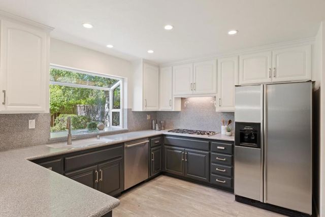 210 Bradbury Lane, Redwood City, CA 94061