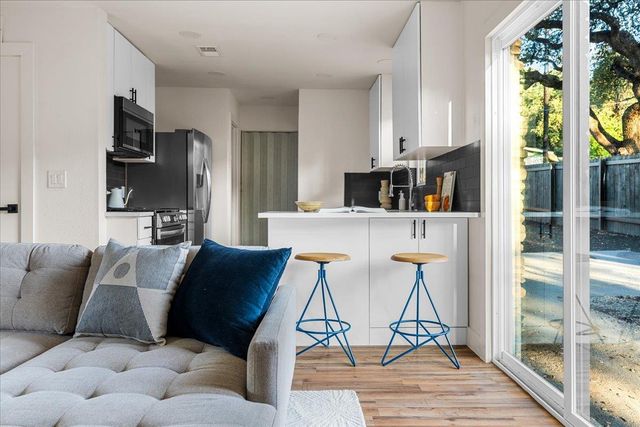 3202 Overcup Oak DR, Austin, TX 78704