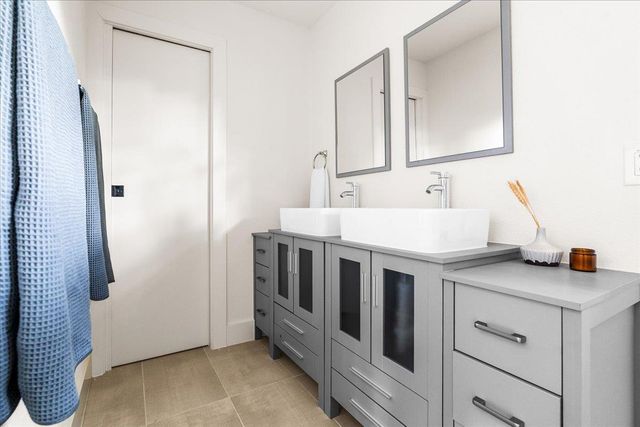 3202 Overcup Oak DR, Austin, TX 78704