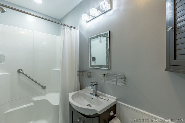 213 E Falletti Avenue, Claremore, OK 74017