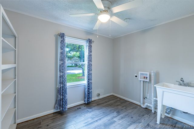 213 E Falletti Avenue, Claremore, OK 74017