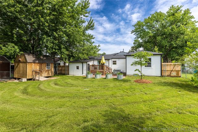 213 E Falletti Avenue, Claremore, OK 74017