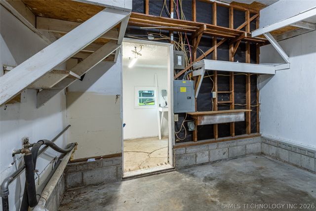 213 E Falletti Avenue, Claremore, OK 74017