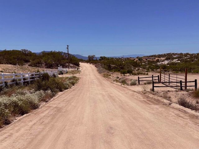 558 Derby Way, Aguanga, CA 92536