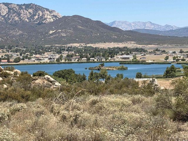 558 Derby Way, Aguanga, CA 92536