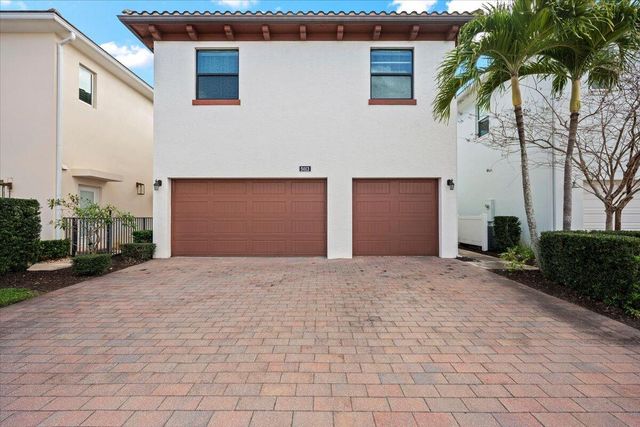 5013 Grandiflora Road, Palm Beach Gardens, FL 33418