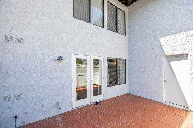 874 Marigold Court, Carlsbad, CA 92011