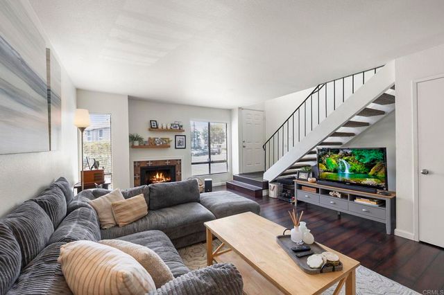 874 Marigold Court, Carlsbad, CA 92011