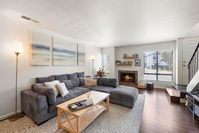874 Marigold Court, Carlsbad, CA 92011