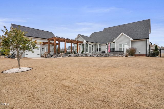 68 Jeans Way, Benson, NC 27504