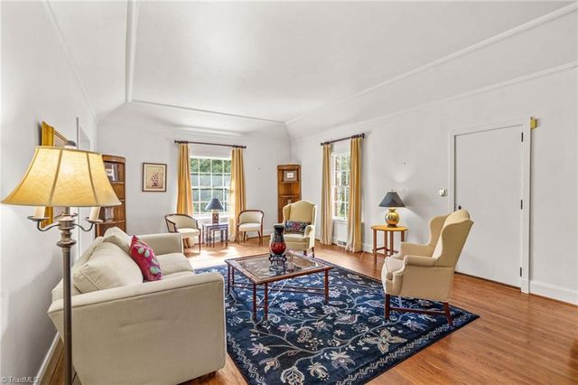 725 Mocksville Avenue, Salisbury, NC 28144