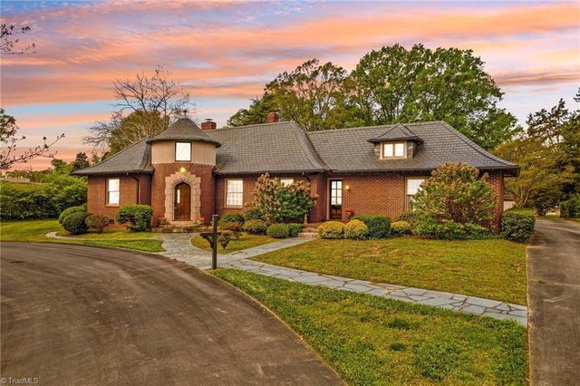 725 Mocksville Avenue, Salisbury, NC 28144