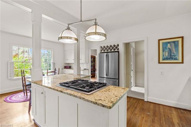 725 Mocksville Avenue, Salisbury, NC 28144