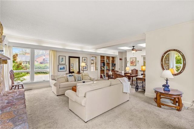 725 Mocksville Avenue, Salisbury, NC 28144