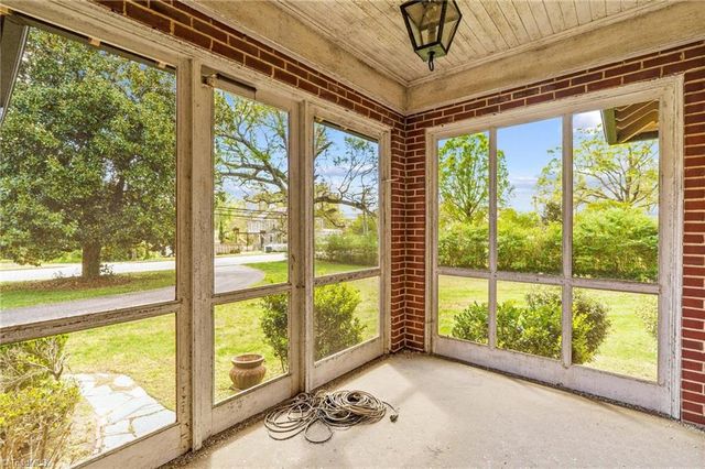 725 Mocksville Avenue, Salisbury, NC 28144