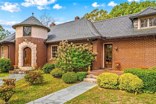 725 Mocksville Avenue, Salisbury, NC 28144