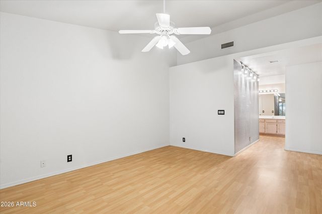 9715 W MCRAE Way, Peoria, AZ 85382
